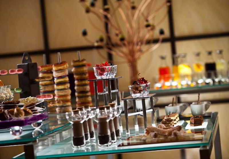 Courtyard By Marriott Doha City Center المظهر الخارجي الصورة
